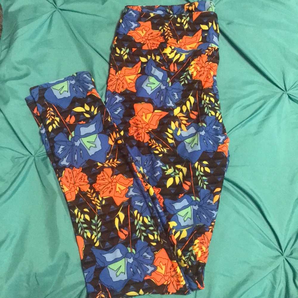 Lularoe tall and curvy leggings - brand new!